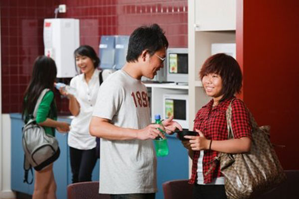 Hawthorn-Melbourne-Cafeteria-and-student-kitchen