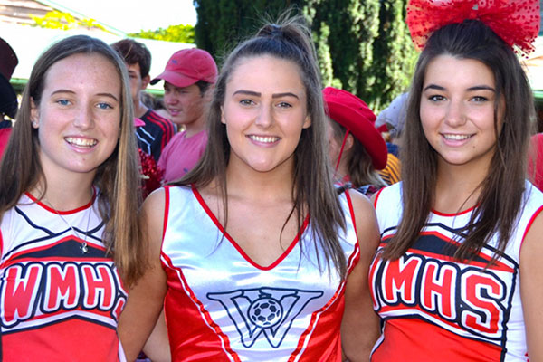 Nz-Darfield-High-School-student