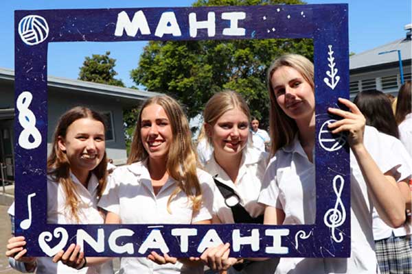 Nz-Napier-Girls’-High-School-student