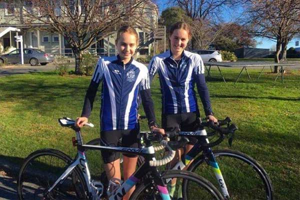 Nz-Timaru-Girls’-High-School-student-with-bicycle