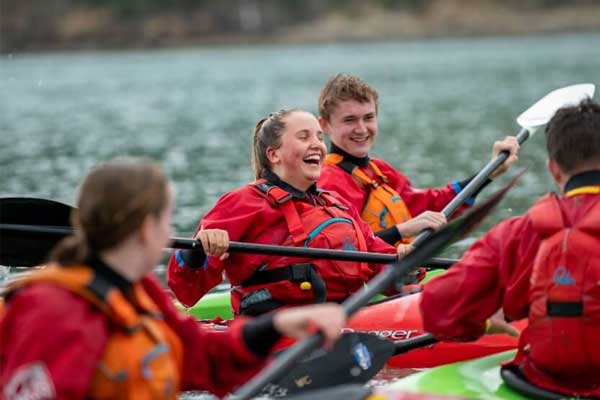 Nz-Waimea-College-boating