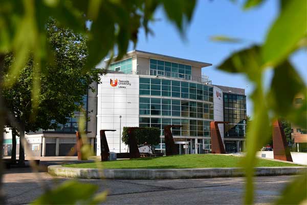 Teesside-University-library