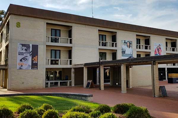 University-of-Canberra-library