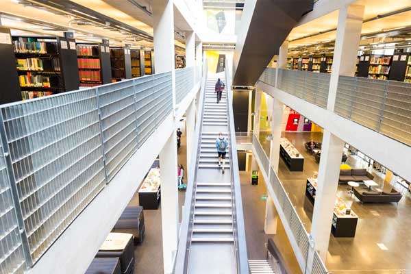 University-of-Greenwich-inside-the-library