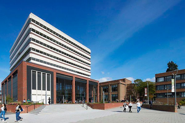 University-of-Hull-building