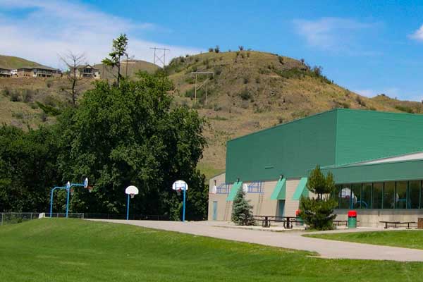 Kalamalka-Secondary-School-basketball-court