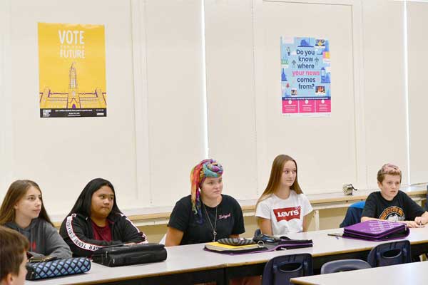 Lake-Trail-Middle-School-classroom