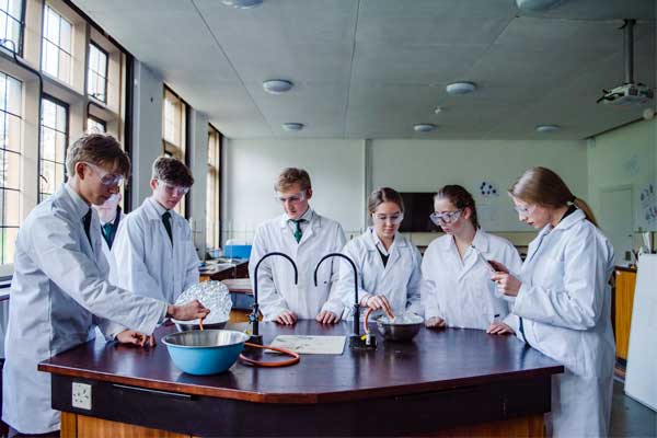 Myddelton-College-chemistry-experiment